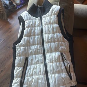 Worn a few times, in great condition!